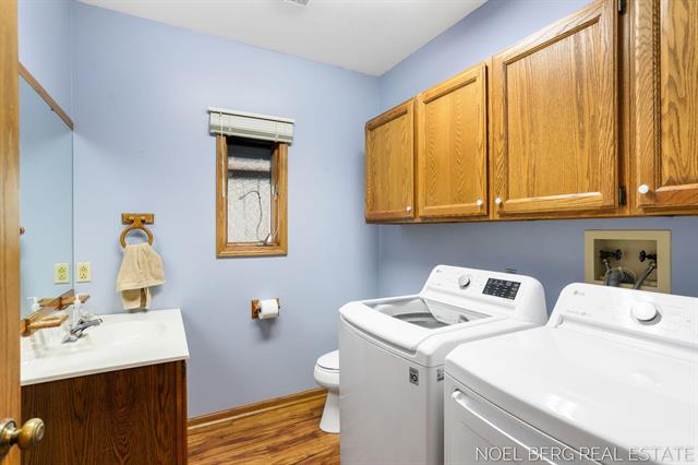 Builiding view twenty for 15843 Brucker, Grand Haven, MI. 49417