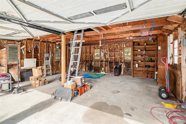 Builiding view nineteen for 15303 Longfellow, Byron, MI. 48418