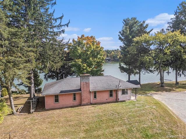 Builiding view thirty for 15303 Longfellow, Byron, MI. 48418