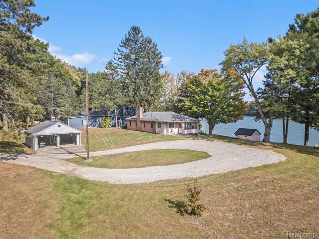 Builiding view twenty nine for 15303 Longfellow, Byron, MI. 48418