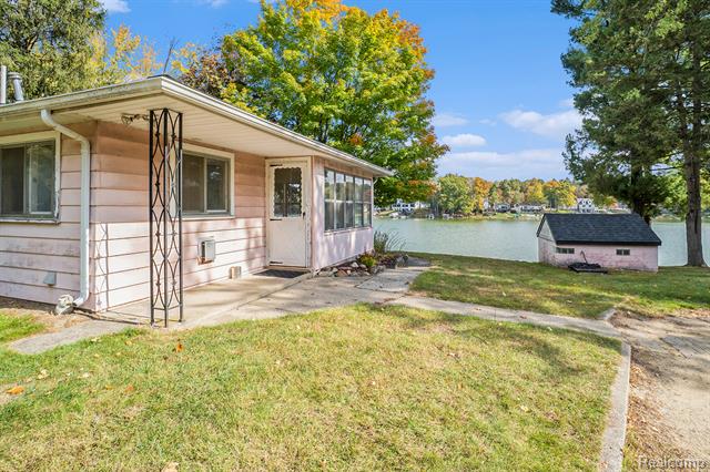 Builiding view twenty one for 15303 Longfellow, Byron, MI. 48418