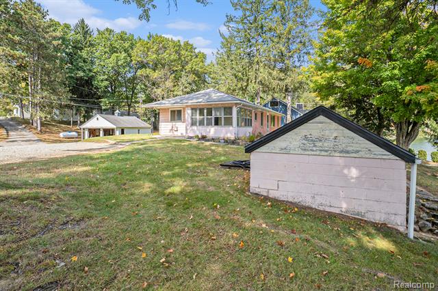 Builiding view twenty two for 15303 Longfellow, Byron, MI. 48418