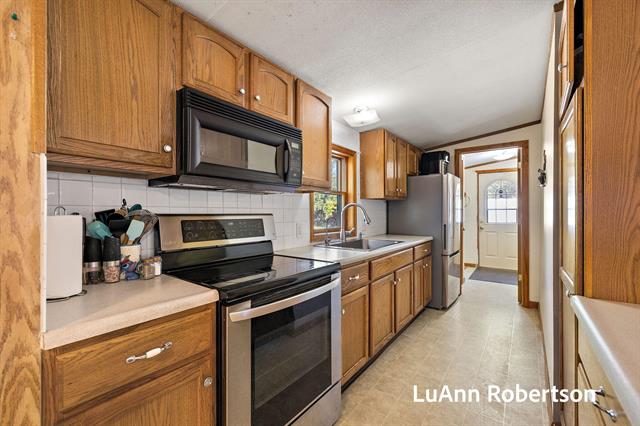 Builiding view eleven for 11622 Buchanan, Grand Haven, MI. 49417