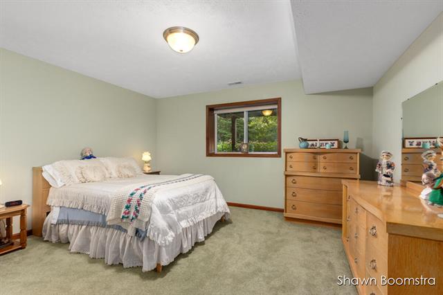 Builiding view seventeen for 8105 Amber Crest, Byron Center, MI. 49315