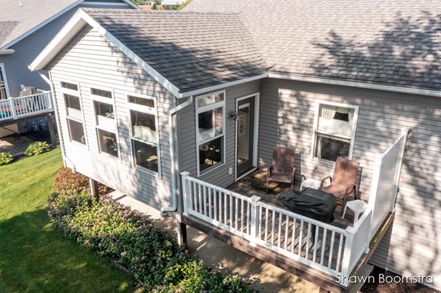 Builiding view twenty two for 8105 Amber Crest, Byron Center, MI. 49315