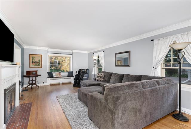 Builiding view eight for 611 Nurmi, Bay City, MI. 48708