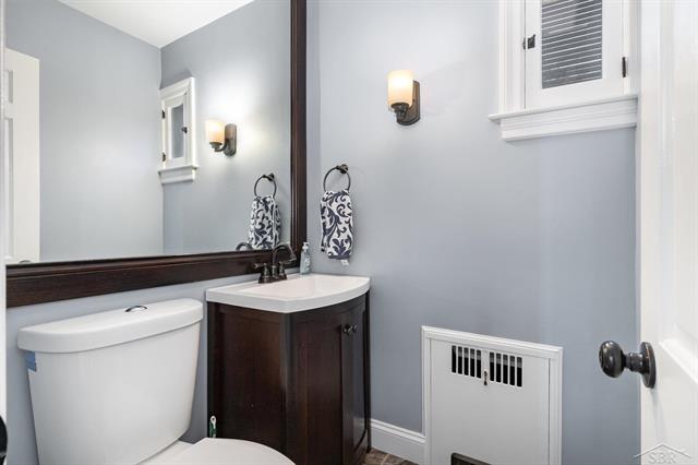 Builiding view eighteen for 611 Nurmi, Bay City, MI. 48708