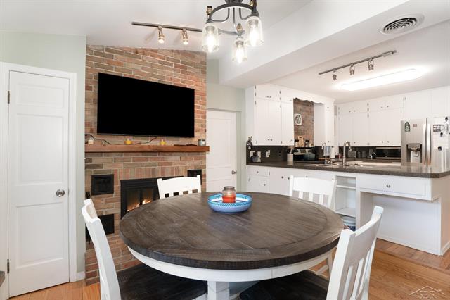 Builiding view fifteen for 611 Nurmi, Bay City, MI. 48708