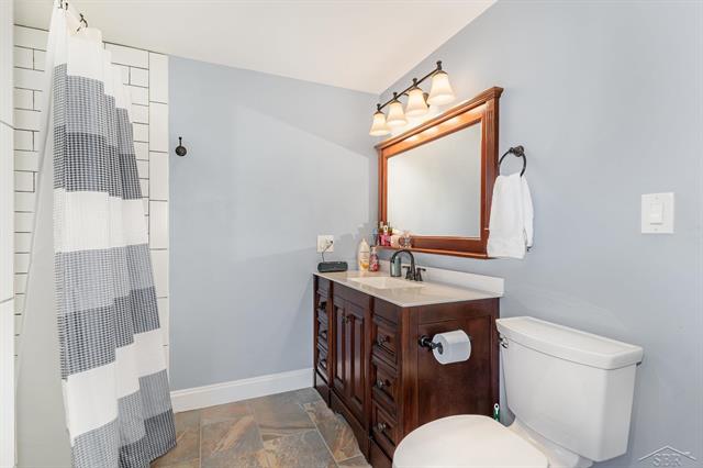 Builiding view twenty nine for 611 Nurmi, Bay City, MI. 48708