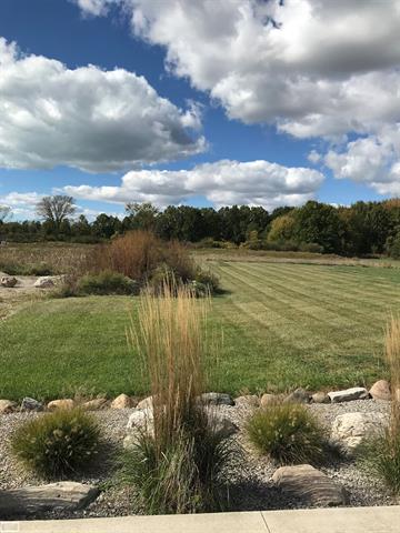 Builiding view fifty one for 6926 Palms, Fair Haven, MI. 48023