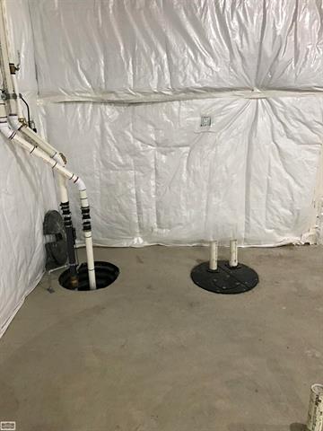 Builiding view forty for 6926 Palms, Fair Haven, MI. 48023