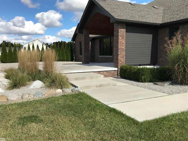 Builiding view four for 6926 Palms, Fair Haven, MI. 48023