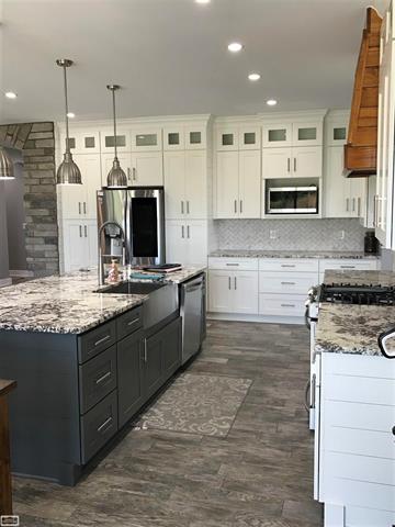 Builiding view fourteen for 6926 Palms, Fair Haven, MI. 48023