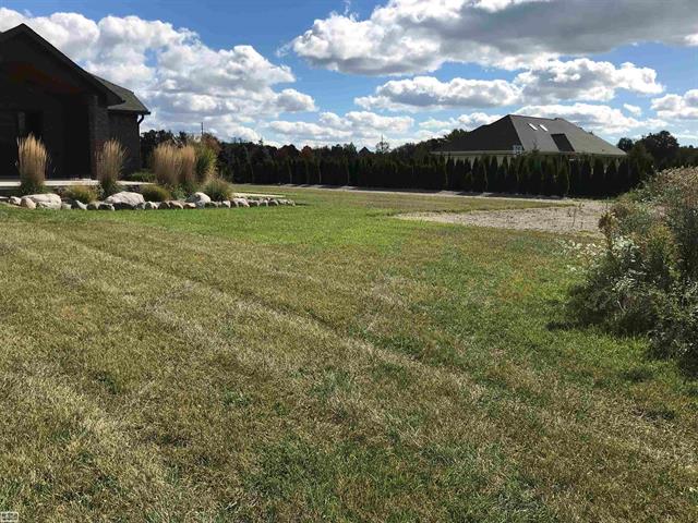 Builiding view six for 6926 Palms, Fair Haven, MI. 48023