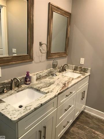 Builiding view thirty for 6926 Palms, Fair Haven, MI. 48023