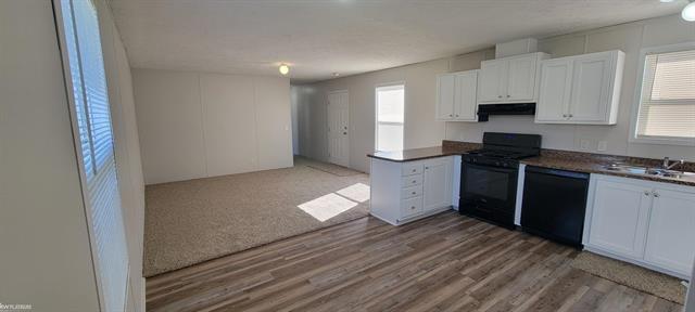 Builiding view two for 48575 Sandifer, Utica, MI. 48317