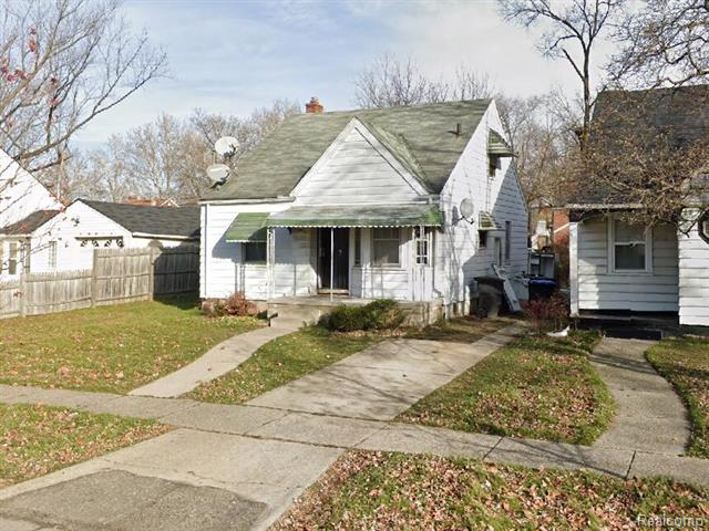 front view picture of 16810 Stahelin Avenue, Detroit, MI. 48219