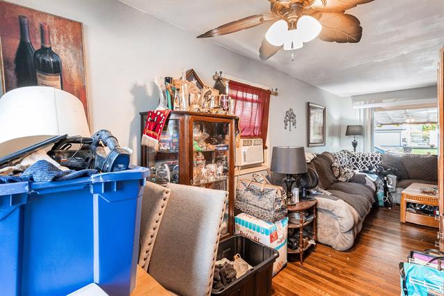 Builiding view fifteen for 2901 Palmer, Lansing, MI. 48910