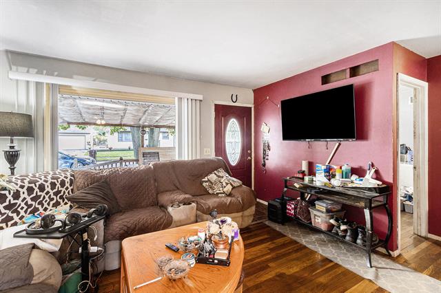 Builiding view one for 2901 Palmer, Lansing, MI. 48910