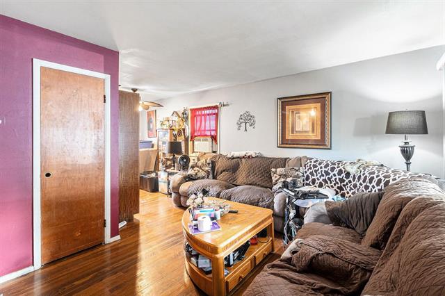 Builiding view two for 2901 Palmer, Lansing, MI. 48910