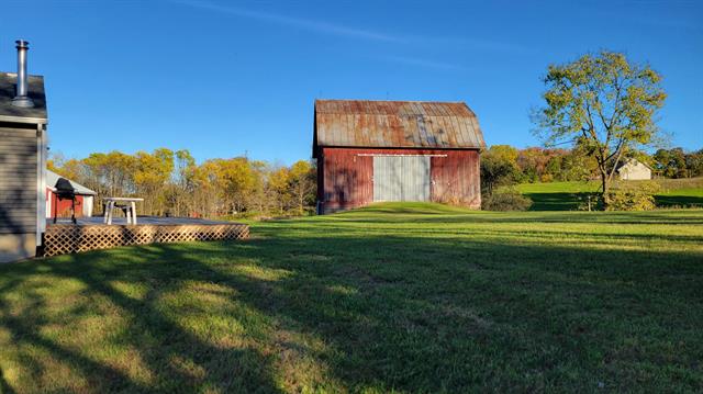 Builiding view sixteen for 7587 Parsonage, Saranac, MI. 48881