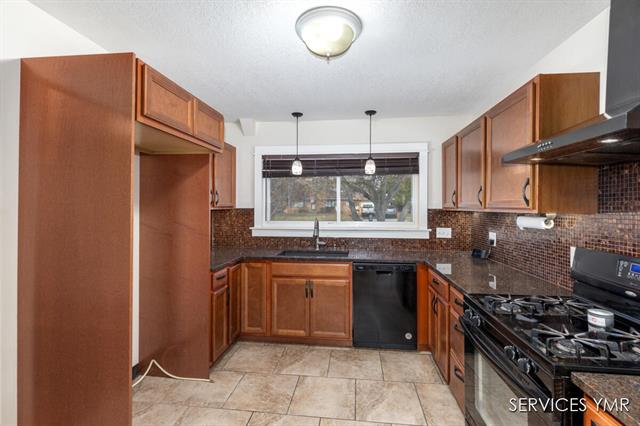 Builiding view five for 1720 Rondo, Grand Rapids, MI. 49508