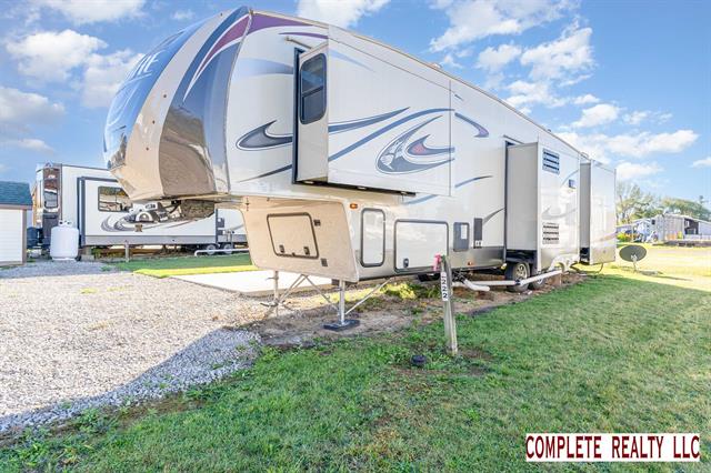 Builiding view twenty one for 831 Main St Unit 222, Au Gres, MI. 48703