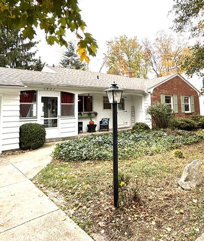 front view for 1837 Observatory Avenue Se, Grand Rapids, Mi. 49546