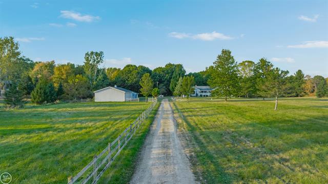 Builiding view forty nine for 300 Parkwood, Metamora, MI. 48455