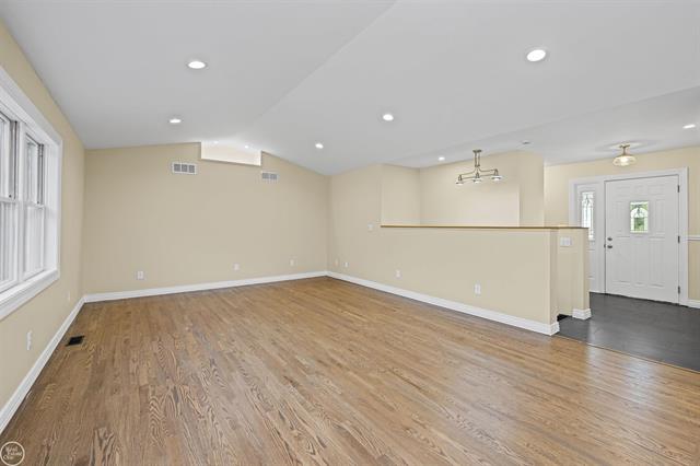 Builiding view four for 300 Parkwood, Metamora, MI. 48455