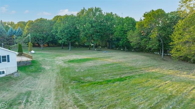 Builiding view seventy one for 300 Parkwood, Metamora, MI. 48455