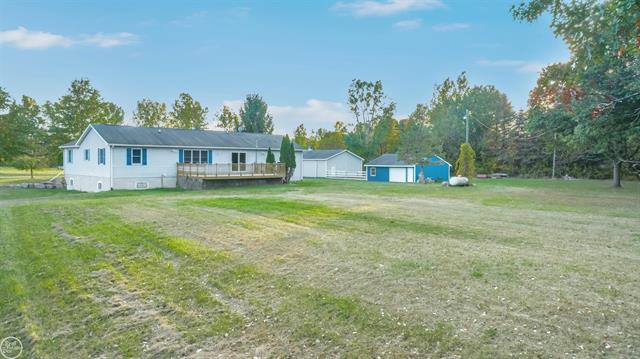 Builiding view seventy for 300 Parkwood, Metamora, MI. 48455