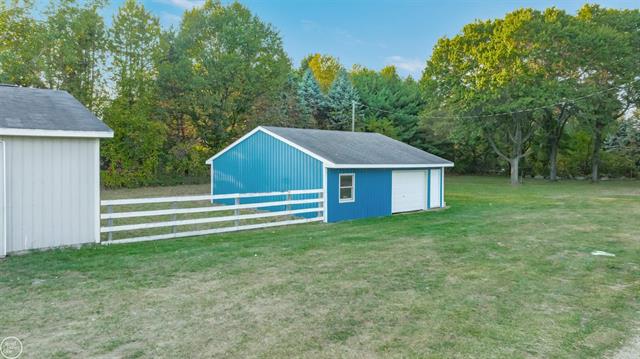 Builiding view sixty three for 300 Parkwood, Metamora, MI. 48455