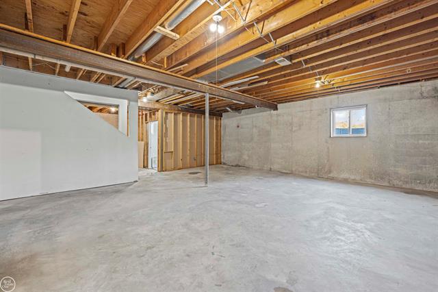 Builiding view thirty one for 300 Parkwood, Metamora, MI. 48455