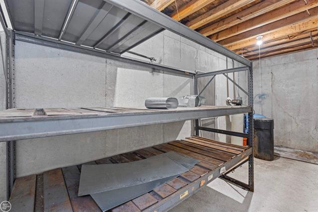 Builiding view thirty seven for 300 Parkwood, Metamora, MI. 48455