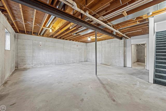 Builiding view thirty for 300 Parkwood, Metamora, MI. 48455