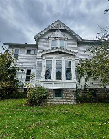 front view for 2101 5Th Street, Bay City, Mi. 48708