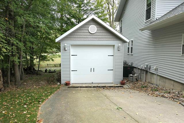 Builiding view forty seven for 1057 Crown Point, Weidman, MI. 48893