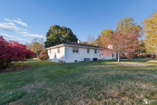 Builiding view thirty eight for 1114 Valetta, Temperance, MI. 48182