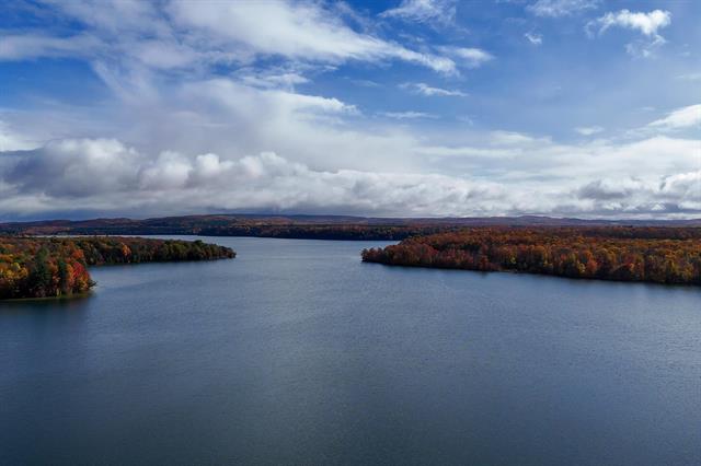 Builiding view seventy six for 23941 Beers, Mesick, MI. 49668