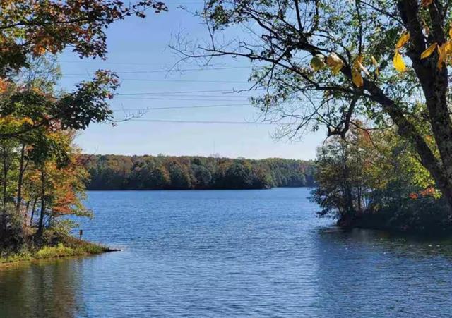 Builiding view sixty six for 23941 Beers, Mesick, MI. 49668