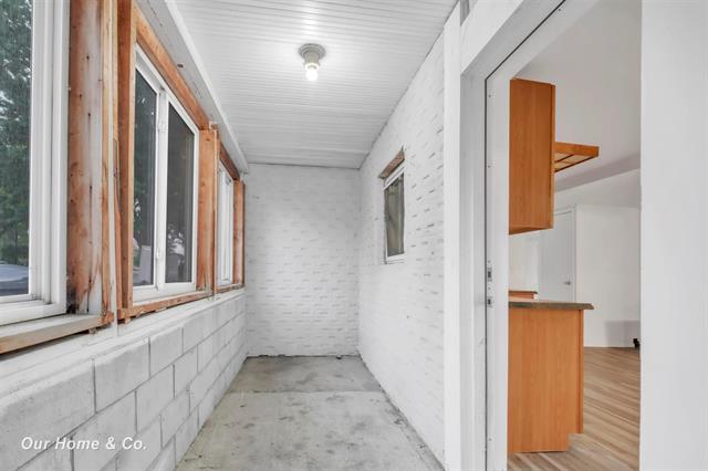 Builiding view sixteen for 2818 Brooks, Freeland, MI. 48623