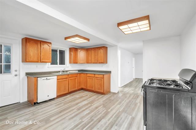 Builiding view ten for 2818 Brooks, Freeland, MI. 48623