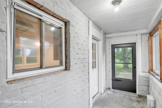 Builiding view thirty seven for 2818 Brooks, Freeland, MI. 48623