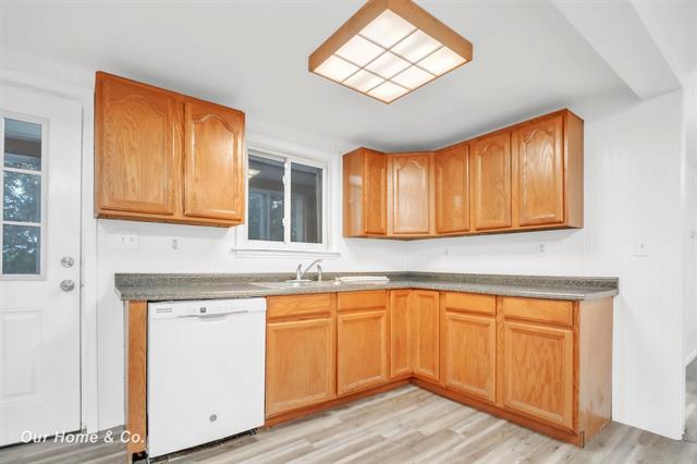 Builiding view thirty two for 2818 Brooks, Freeland, MI. 48623