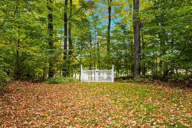 Builiding view fifty seven for 5798 Bay Meadows, Traverse City, MI. 49684