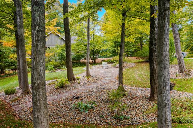 Builiding view fifty three for 5798 Bay Meadows, Traverse City, MI. 49684
