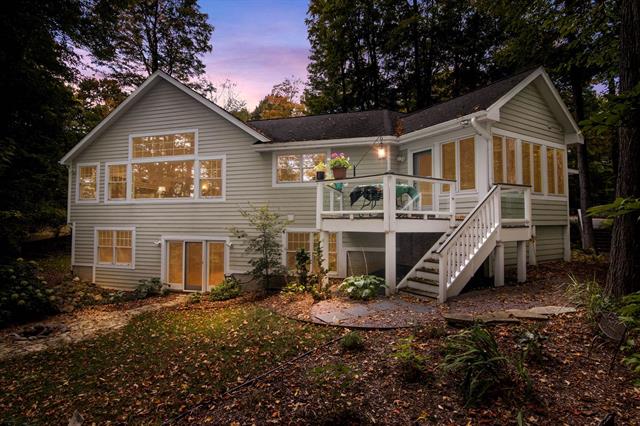 Builiding view forty nine for 5798 Bay Meadows, Traverse City, MI. 49684