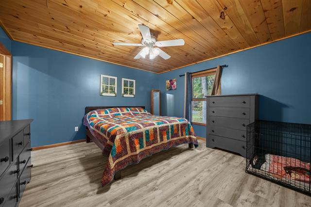 Builiding view twenty one for 105 Marigold, Houghton Lake, MI. 48629