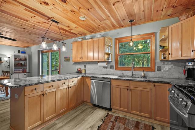 Builiding view two for 105 Marigold, Houghton Lake, MI. 48629